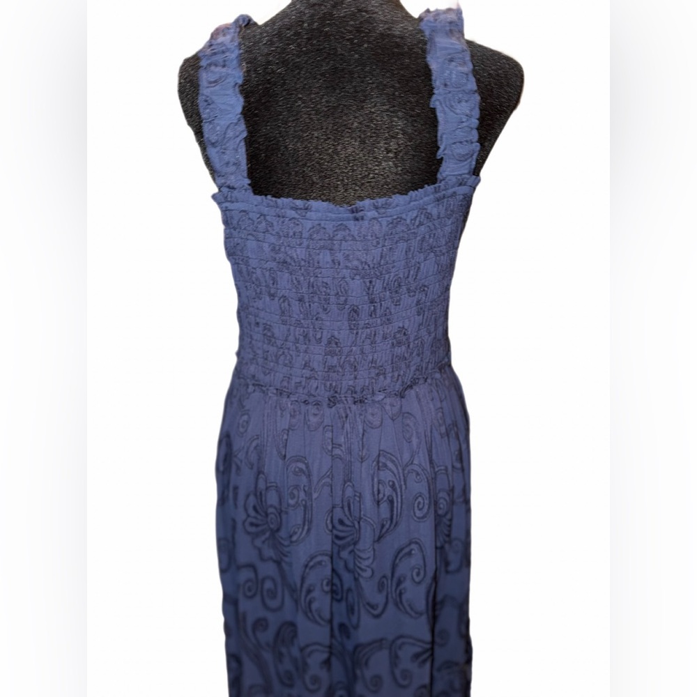 Lilly Pulitzer Hadley Smocked Dress- maxi, navy,
lined, and flattering! LN XL 💙 - Picture 5 of 15